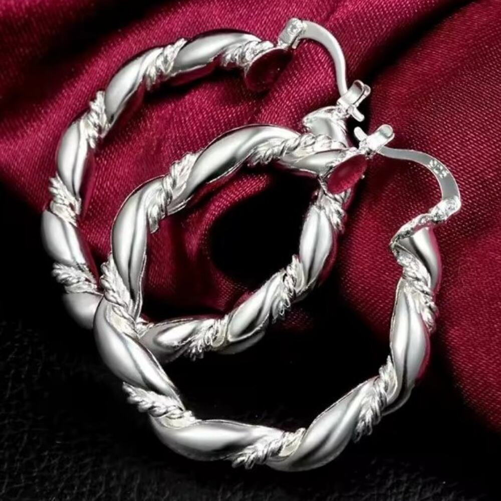 Gift Wrap Wreath Earrings Hoop S925 Sterling Silver Christmas Birthday Present